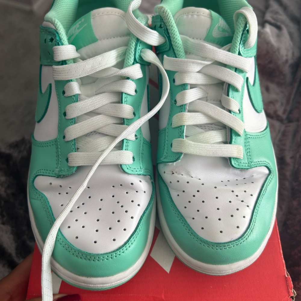 Nike Dunk Low "Green Glow" Sz 7 - Picture 4 of 6